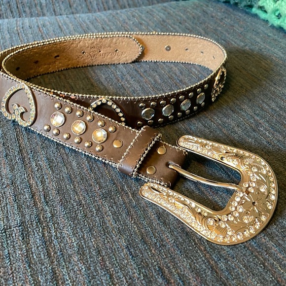 Beautiful rhinestone western belt! So well made.Sparkles through your day! - Picture 1 of 9